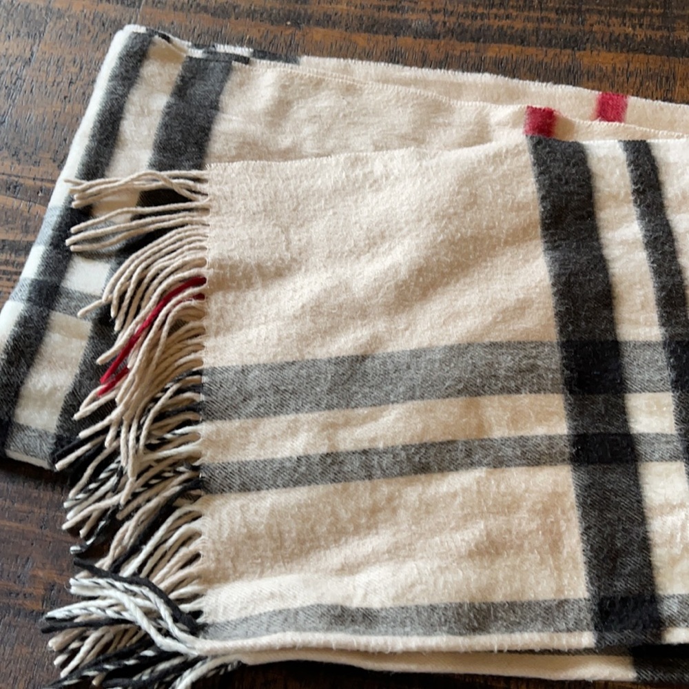 Scarf - Picture 3 of 5
